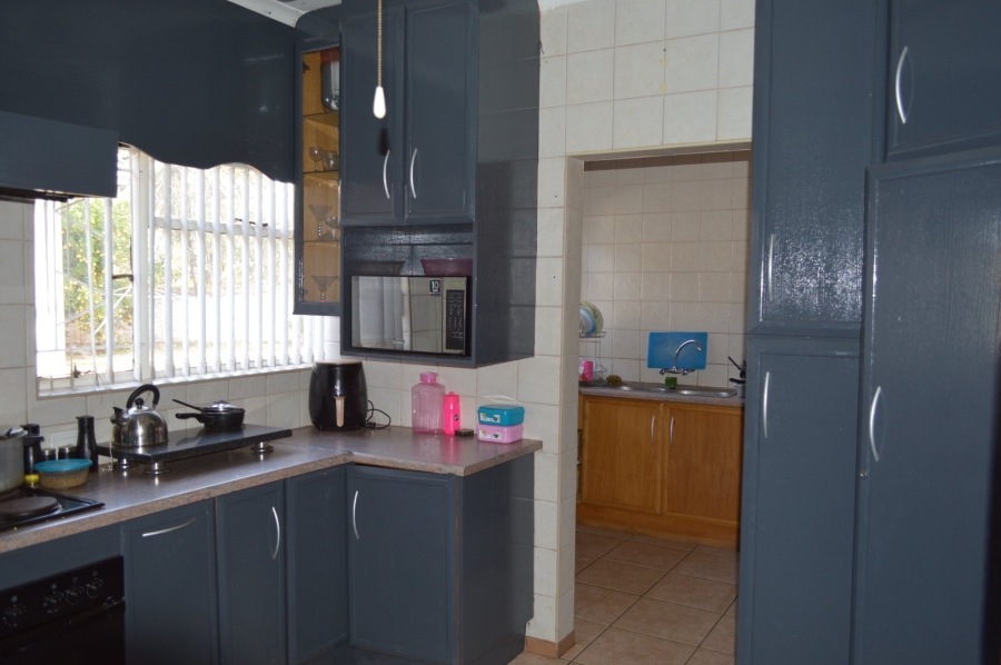 3 Bedroom Property for Sale in Flamwood North West